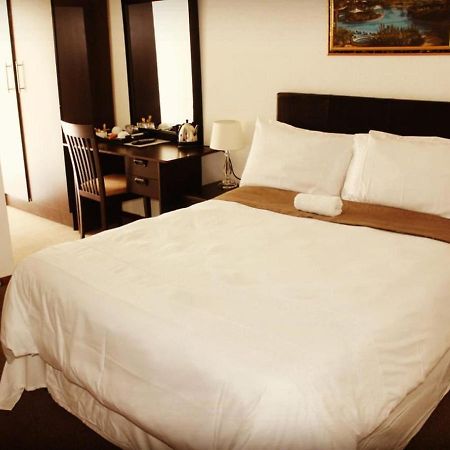 Moshitametsi Guesthouse Kempton Park Ngoại thất bức ảnh