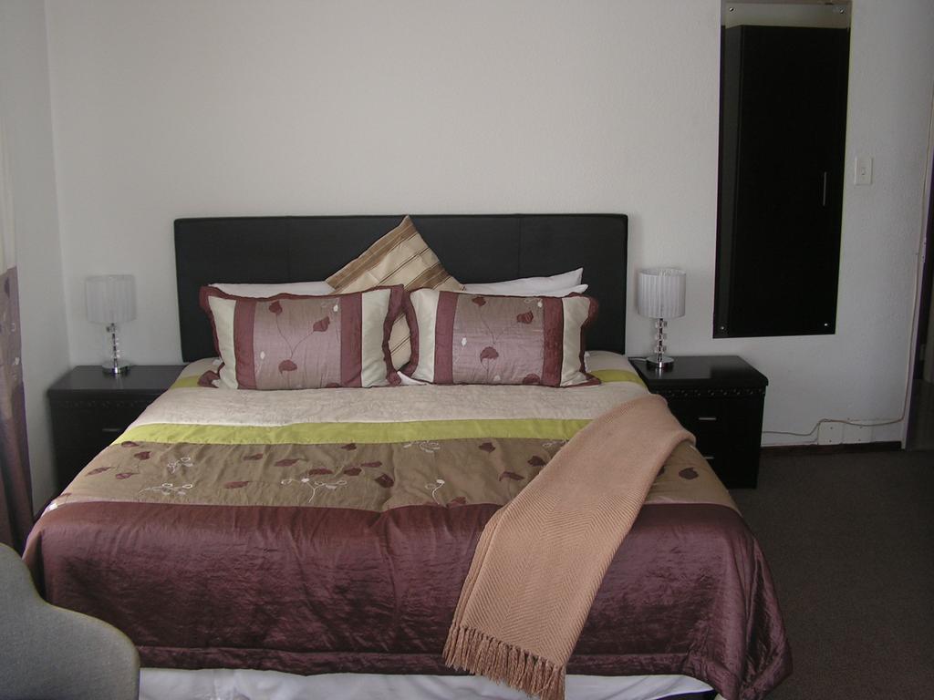 Moshitametsi Guesthouse Kempton Park Phòng bức ảnh