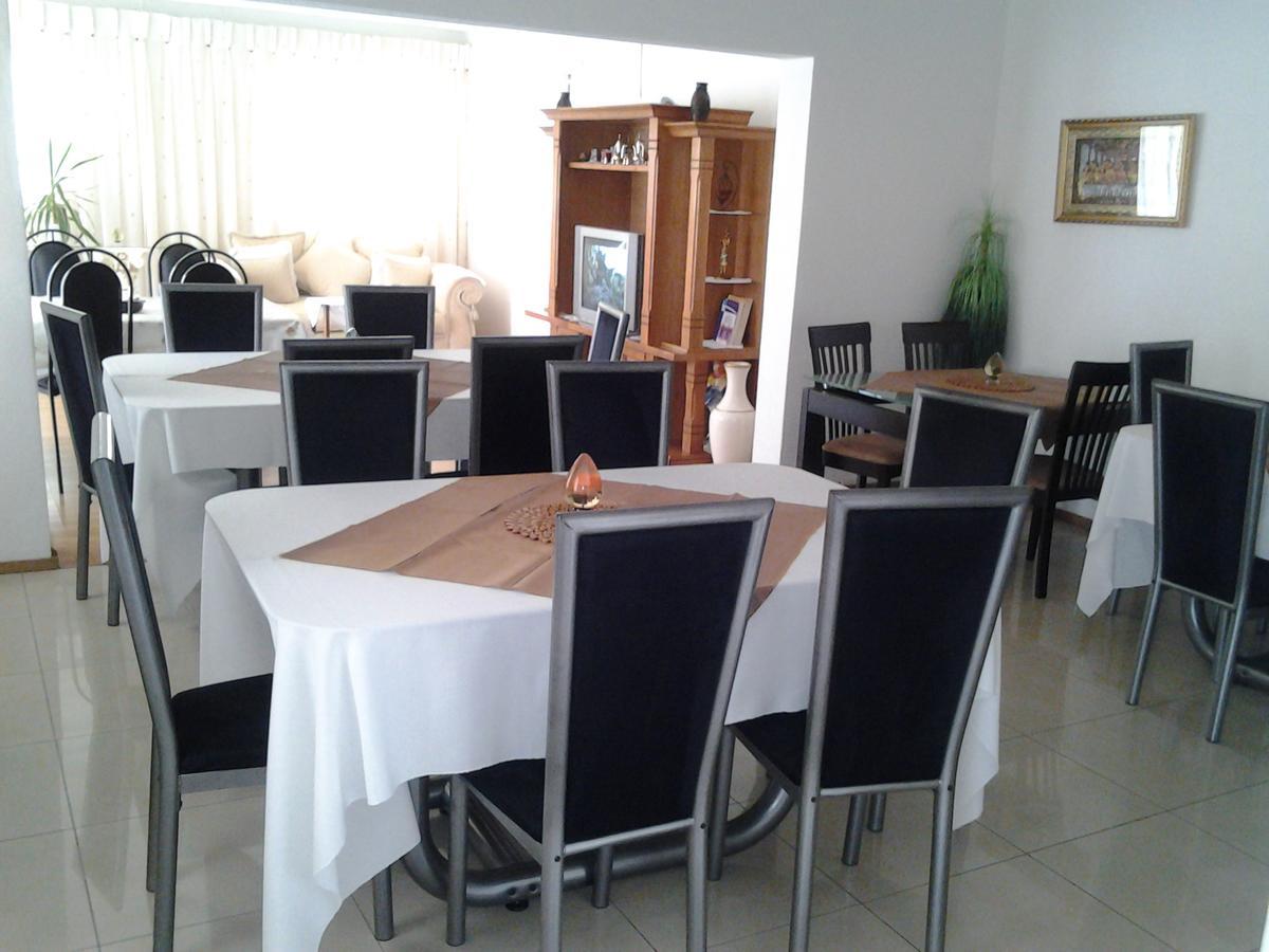 Moshitametsi Guesthouse Kempton Park Ngoại thất bức ảnh